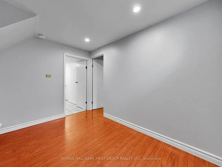 33 Robbinstone Dr #BASEMENT — Photo 17