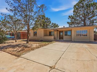 228 Caribe Cir, El Paso, TX 79927