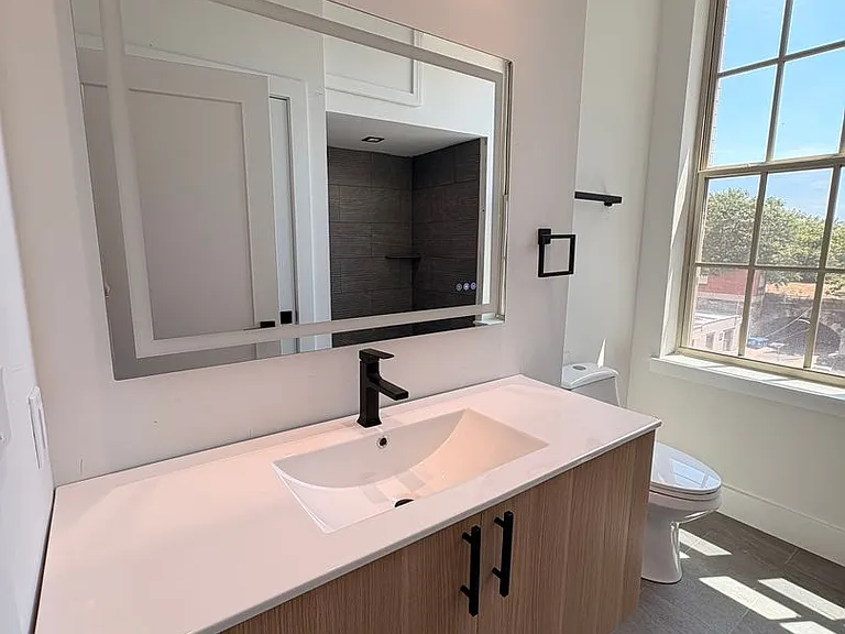 Wood Street Lofts — Photo 35