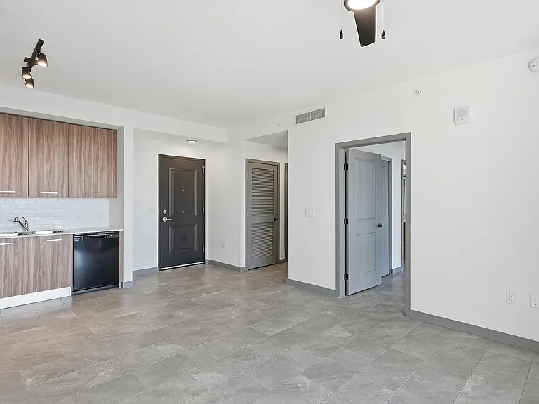 Culmer Place — Photo 13