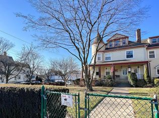 175 Centre Ave #3F, New Rochelle, NY 10801