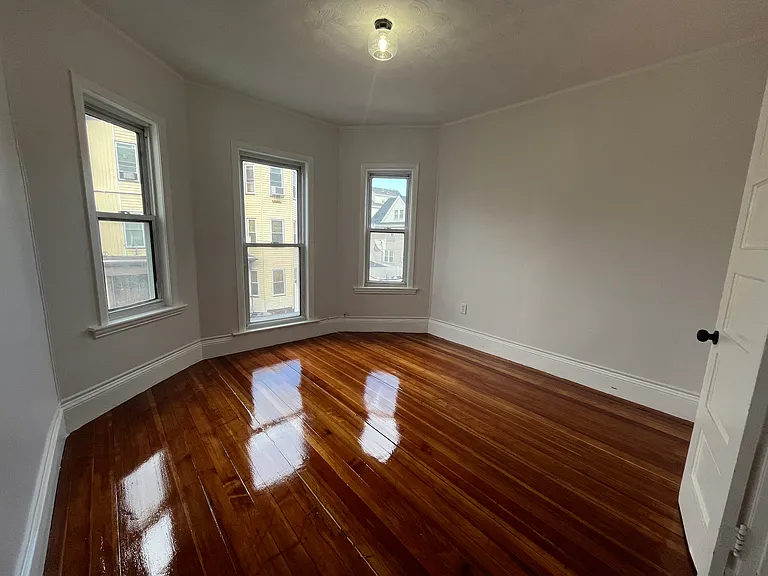 80 Barry St #2 — Photo 8
