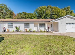 8918 Shady Tree Ct, Tampa, FL 33634