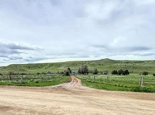 310 Cat Creek Rd, Sheridan, WY 82801