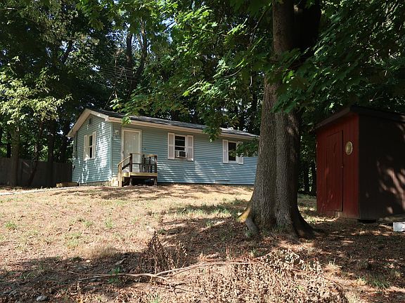 2nd image of 10 Lazaroff Ln