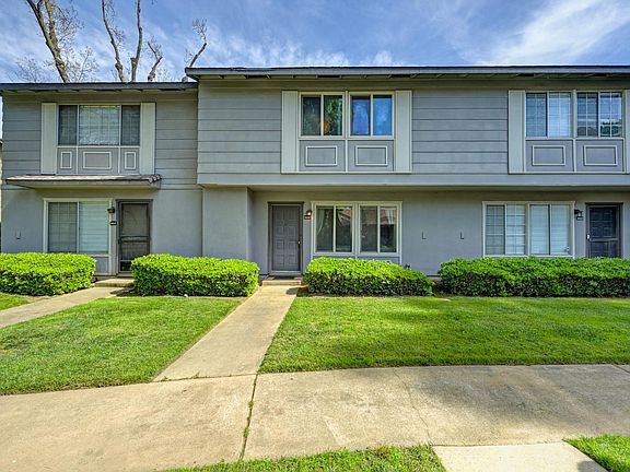 4th image of 8841 La Riviera Dr Unit E