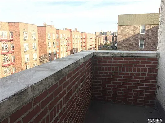 Rented by Douglas Elliman | media 10