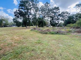 Hazel St, Dayton, TX 77535