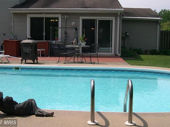 4th image of 503 Aspen Dr