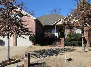 124 Chambord Dr, Maumelle, AR 72113