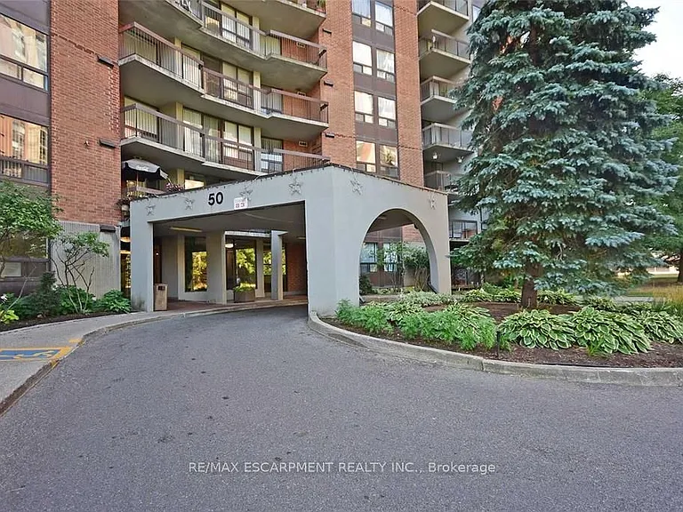 50 Mississauga Valley Blvd #1516 — Photo 2