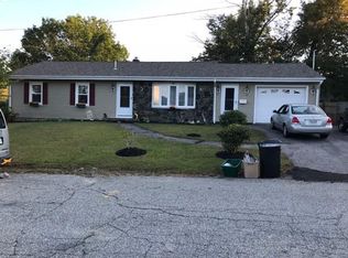 89 Kansas Ave, Somerset, MA 02726