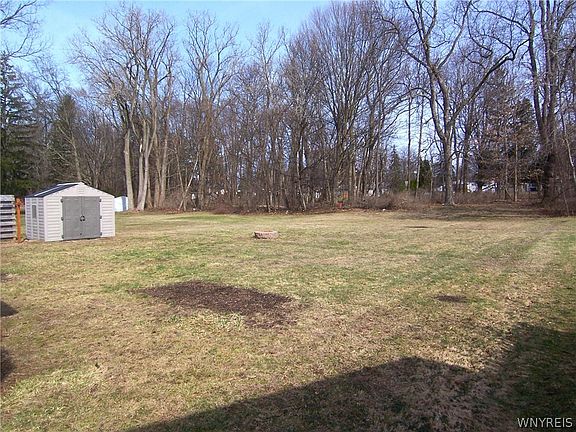 4th image of 24 Tarrytown Dr