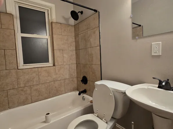 7524 Thelma Ave, Saint Louis, MO 63121