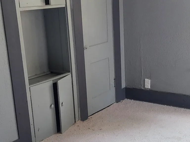 1015 King Ave — Photo 6