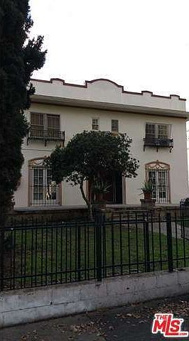 1st image of 525 1/2 N Kenmore Ave
