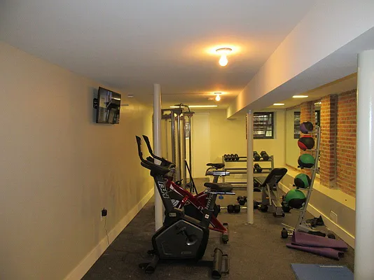 Rented by Lucky Apt Inc | media 17