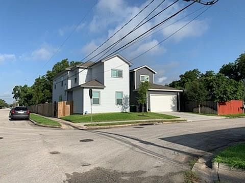 1st image of 1220 E 33rd St