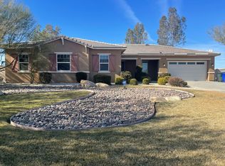 12068 Sweet Grass Cir, Apple Valley, CA 92308