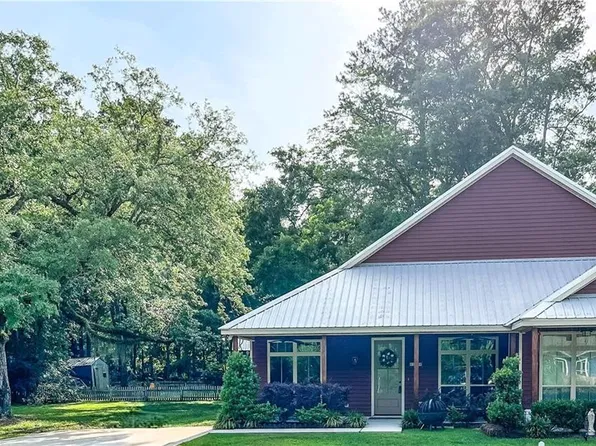 106 Abita Oaks Blvd, Abita Springs, LA 70420