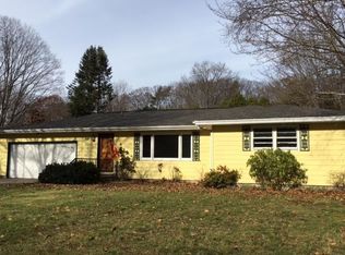 1944 Hendrick Rd, Muskegon, MI 49441