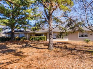 610 Ray Rd, Clarksville, AR 72830