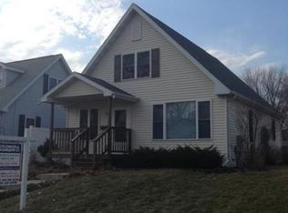 1012 Day St, Green Bay, WI 54302