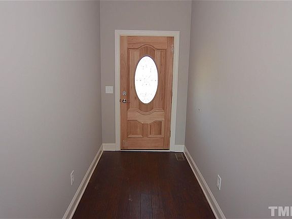 4th image of 102 Northfield Dr
