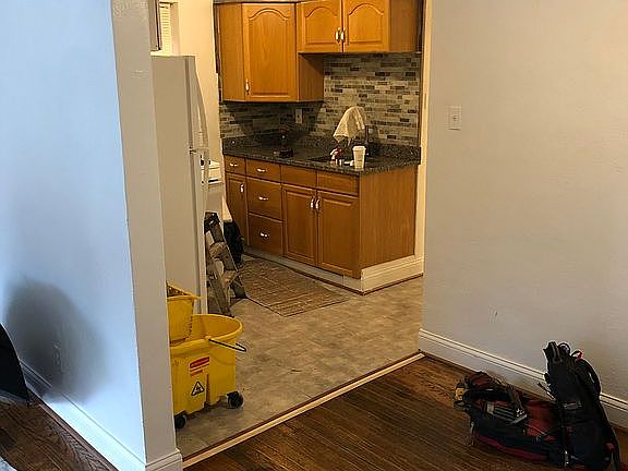 4th image of 3008 California Ave