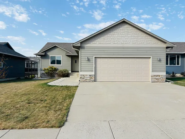 8808 W 22nd St, Sioux Falls, SD 57106
