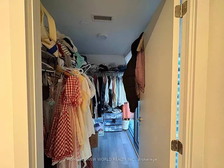 8 Cumberland St #2406 — Photo 7