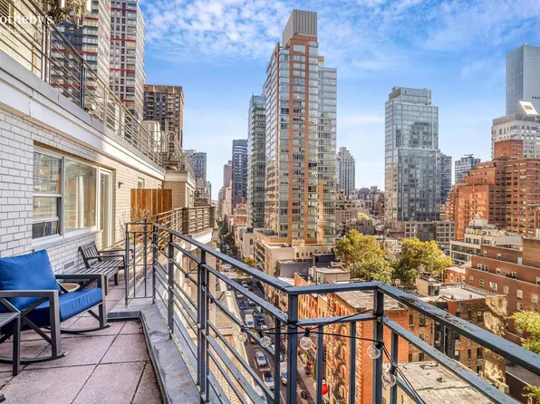 211 East 53rd Street image 1 of 11