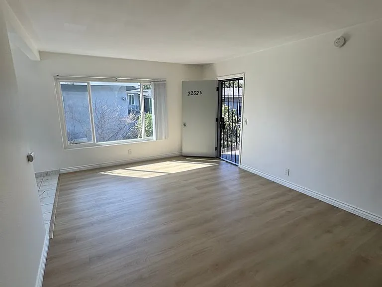2250-2260 Kenrich Ct. — Photo 10