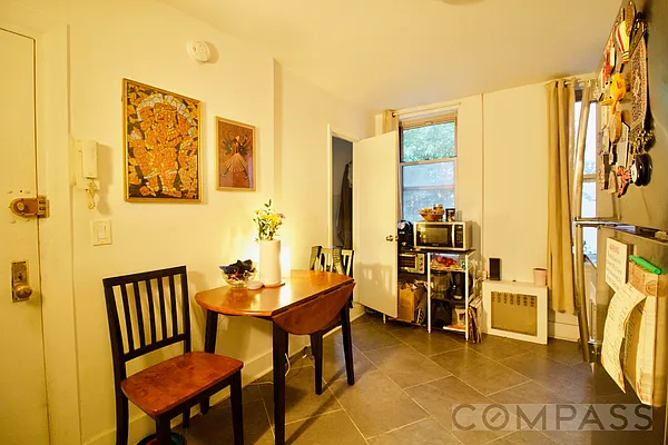 Rented by Compass | media 10