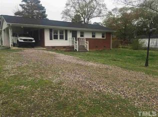 6425 Diamond Dr, Raleigh, NC 27610