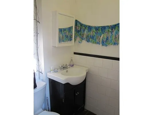 Rented by MCR Realty | media 48