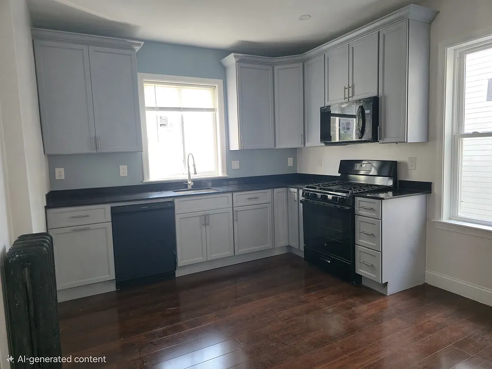 129 Ormond St #1