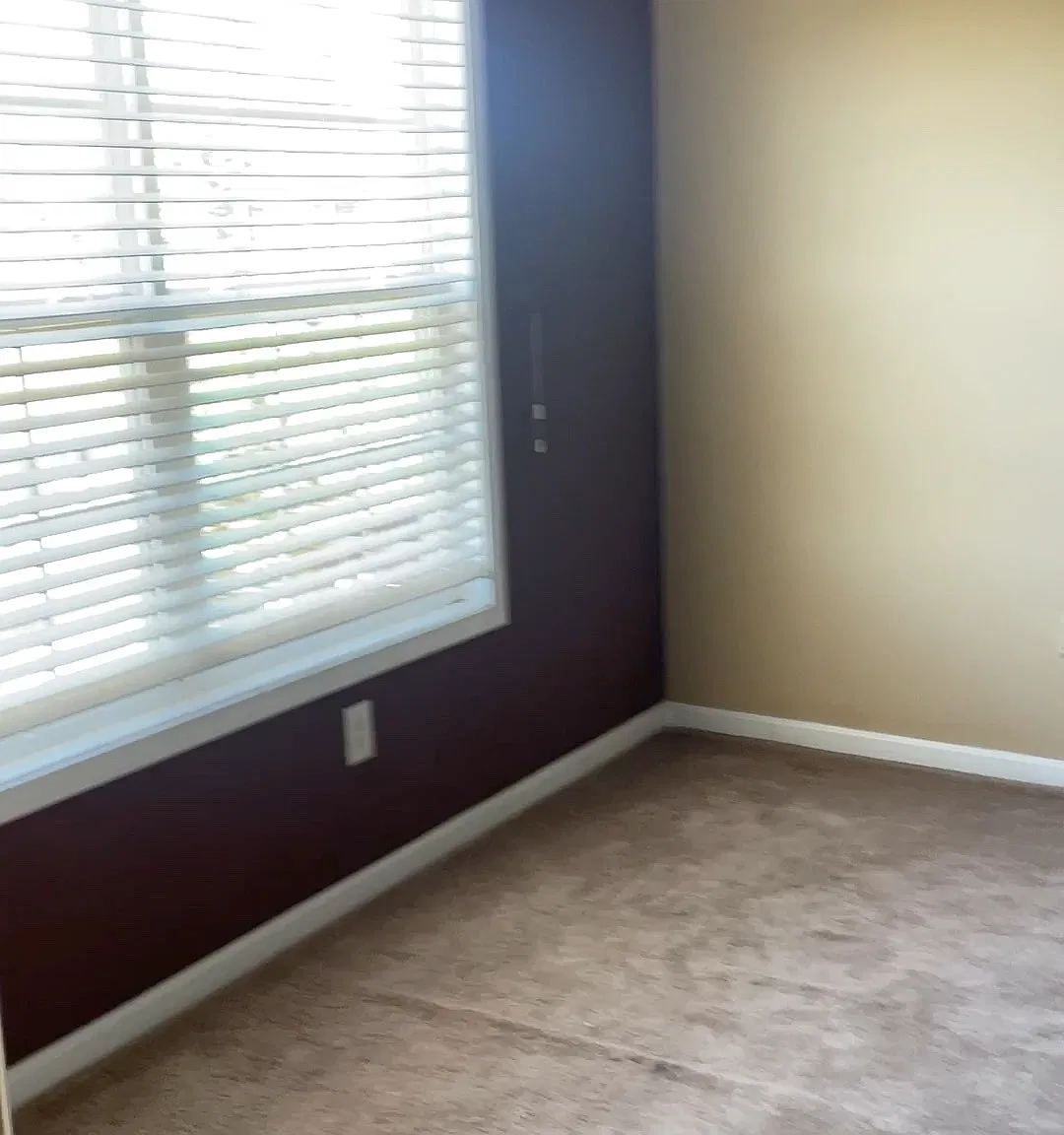 3 bed, 3.5 bath, 2242 sqft, $1,200 — Photo 1