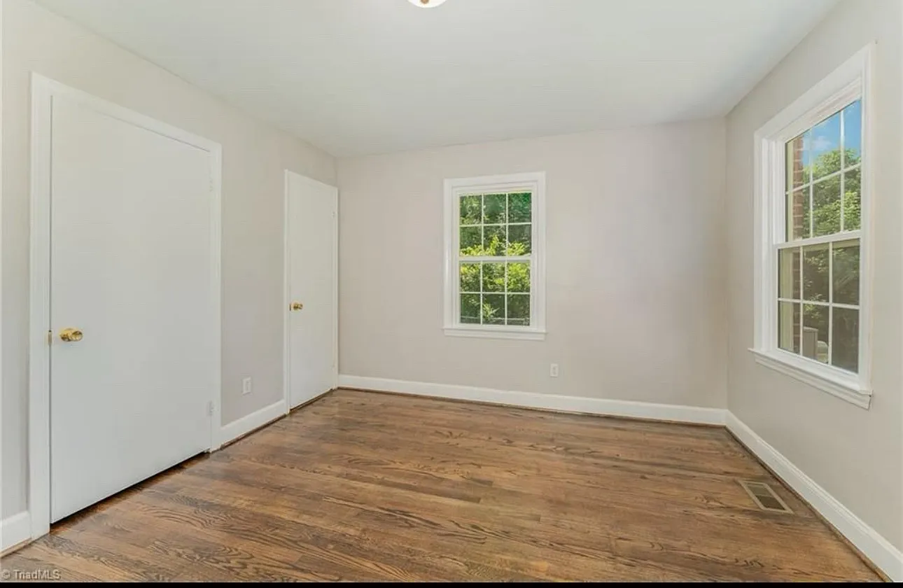 3035 Ridgemeadow Dr — Photo 4