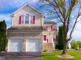 65 Greenbrook Dr, Columbus, NJ 08022