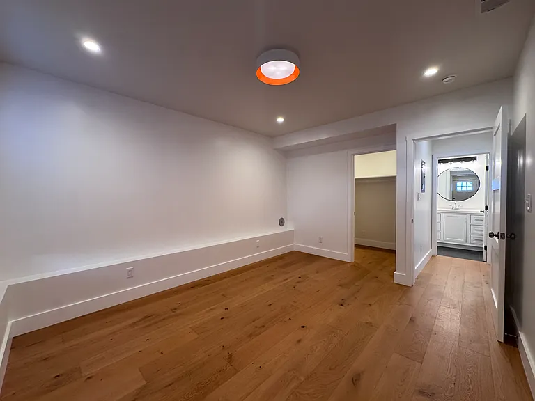 336A Lakeview Ave #A — Photo 8