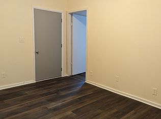 1926 W 11th St APT B, Marion, IN