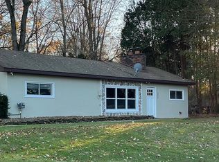 6273 McIntosh Dr, Brighton, MI 48116