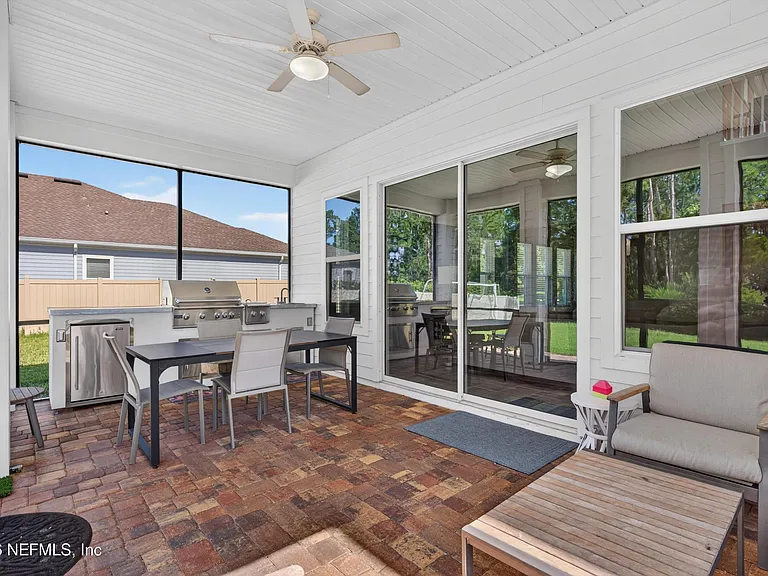 22 Azura Point — Photo 20
