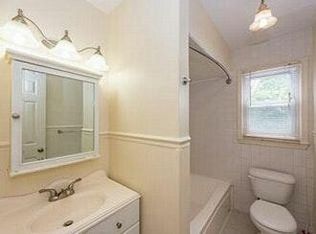 1174 Rahway Ave, Avenel, NJ 07001