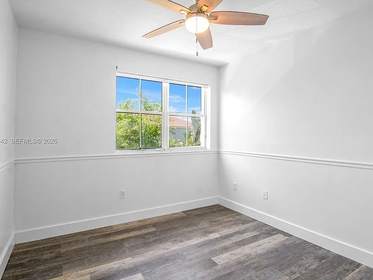 16001 SW 43rd Ter — Photo 18
