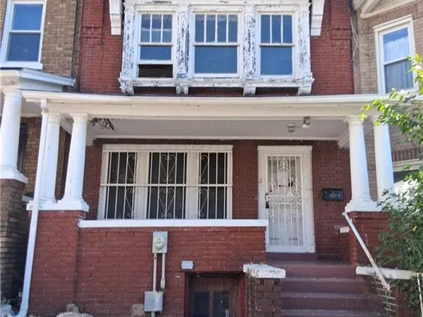 5 Schenck Ct, Brooklyn, NY 11207