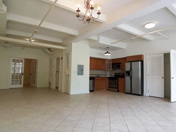 300 Communipaw Ave APT 19, Jersey City, NJ 07304