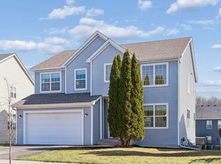 7684 Fountain Ln N, Maple Grove, MN 55311