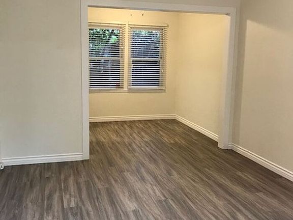 2nd image of 227 Kalmia St